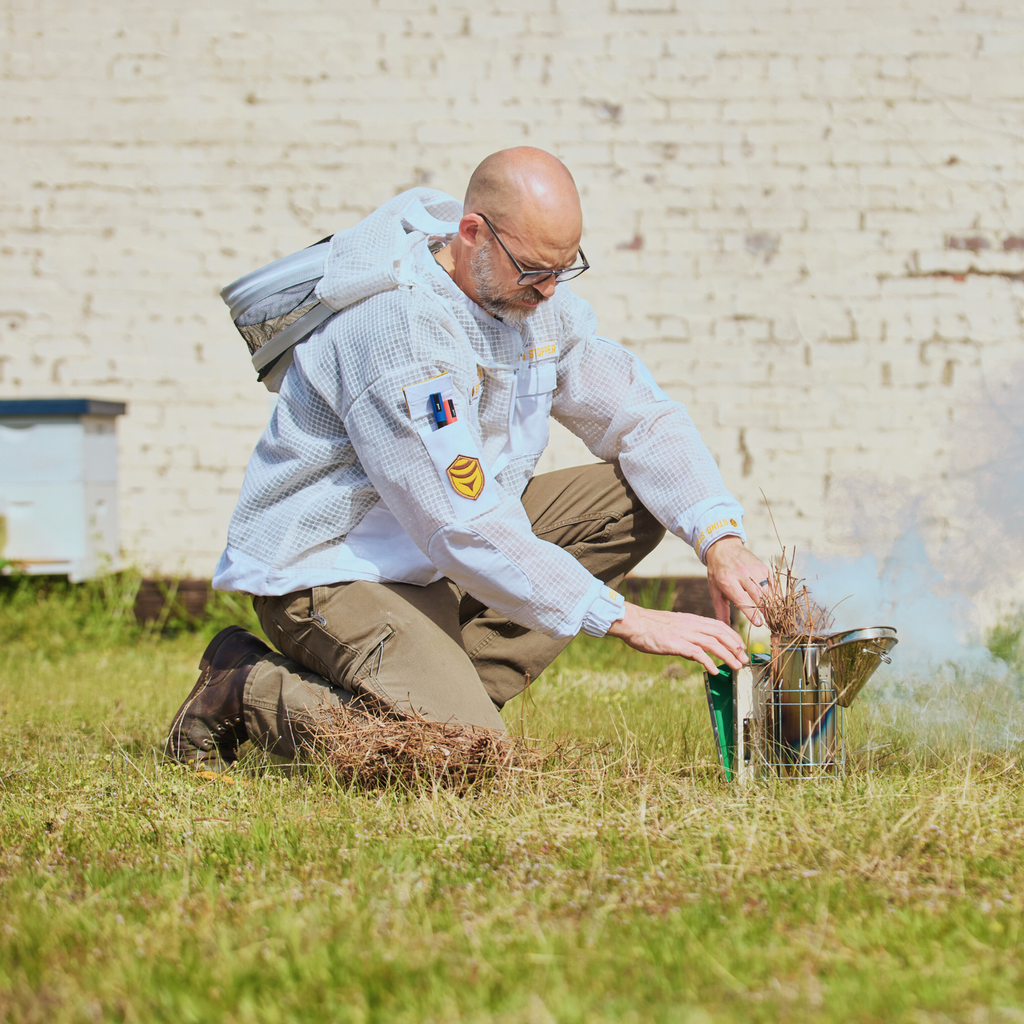 Sting Stopper Professional Ventilated Beekeeping Jacket - Beekeeper White