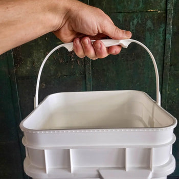 4 Gallon Square Bucket and Lid