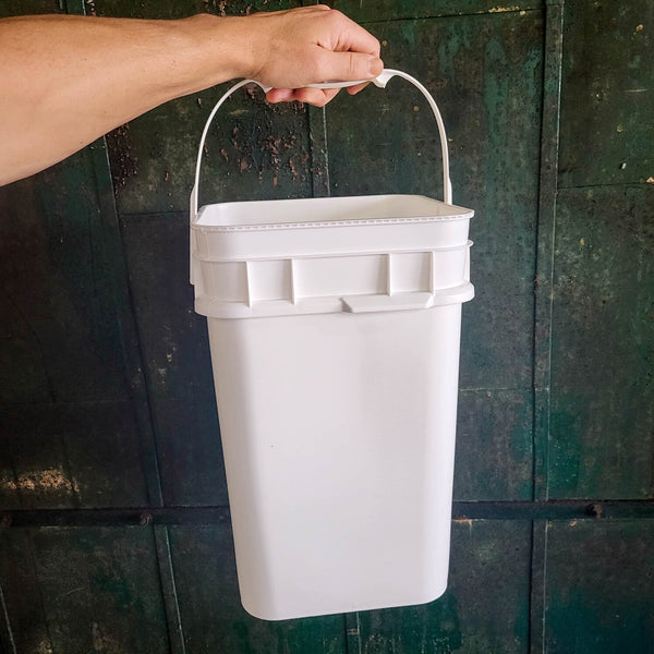 4 Gallon Square Bucket and Lid