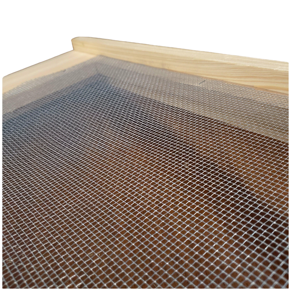 8 Frame Cypress Screened Bottom Board