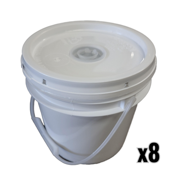 Bucket Feeder With Feeding Plugs