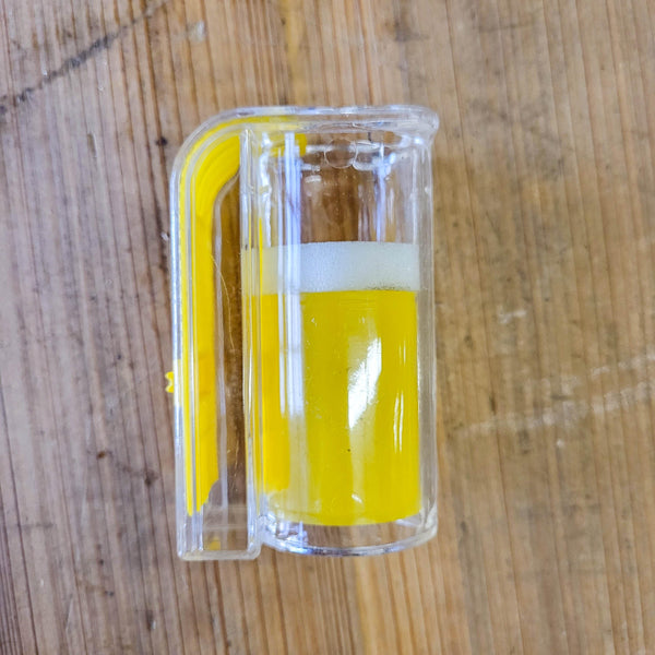 One Handed Queen Catcher