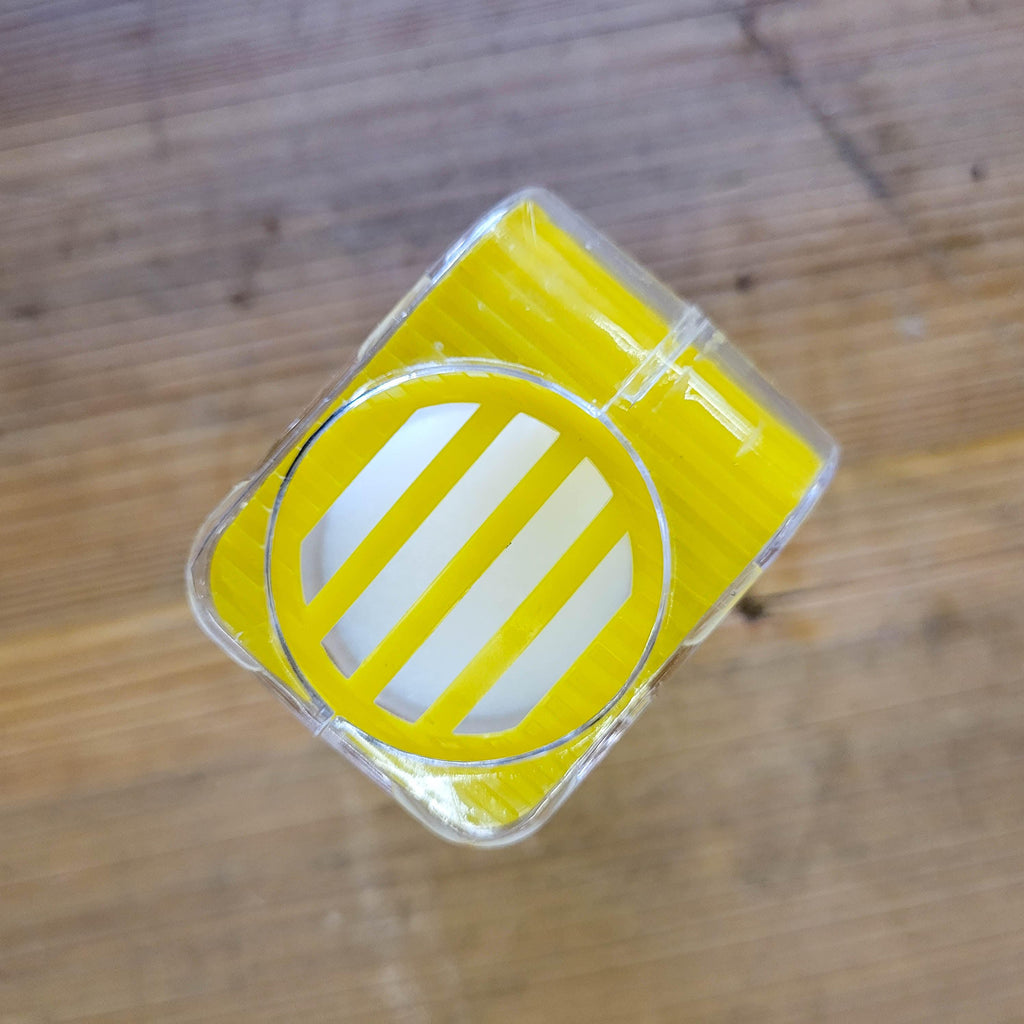 One Handed Queen Catcher