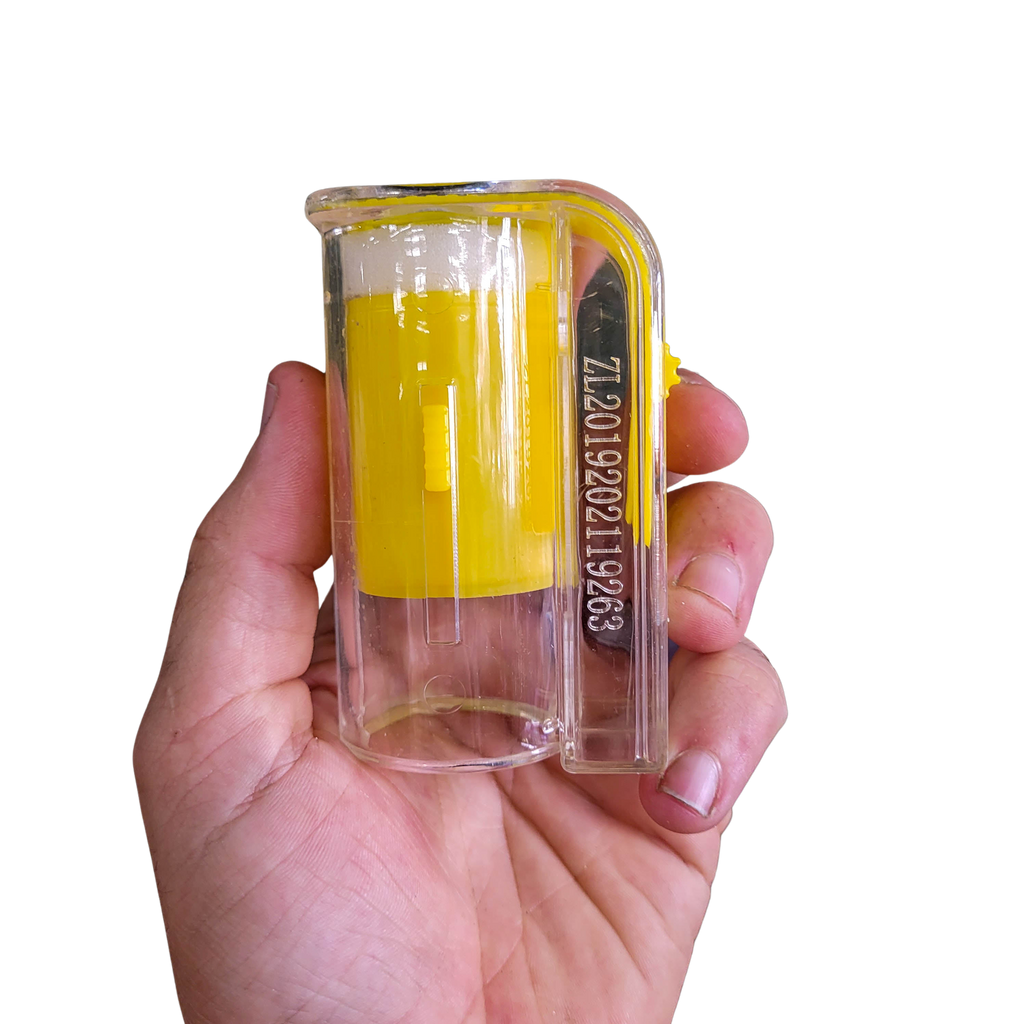 One Handed Queen Catcher