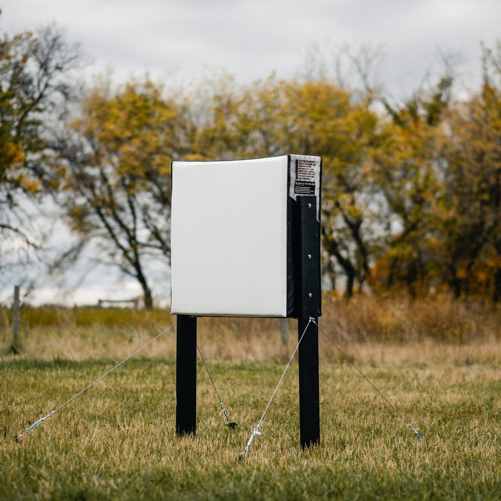 Bulldog RangeDog PLUS Archery Target With Outdoor Stand by Bulldog Archery Targets