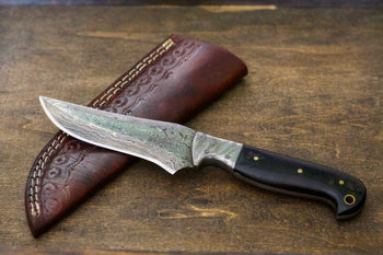 Damascus Steel Hunting Knife- Buffalo Horn Handle- Model VG11 - Proud Libertarian - Vintage Gentlemen